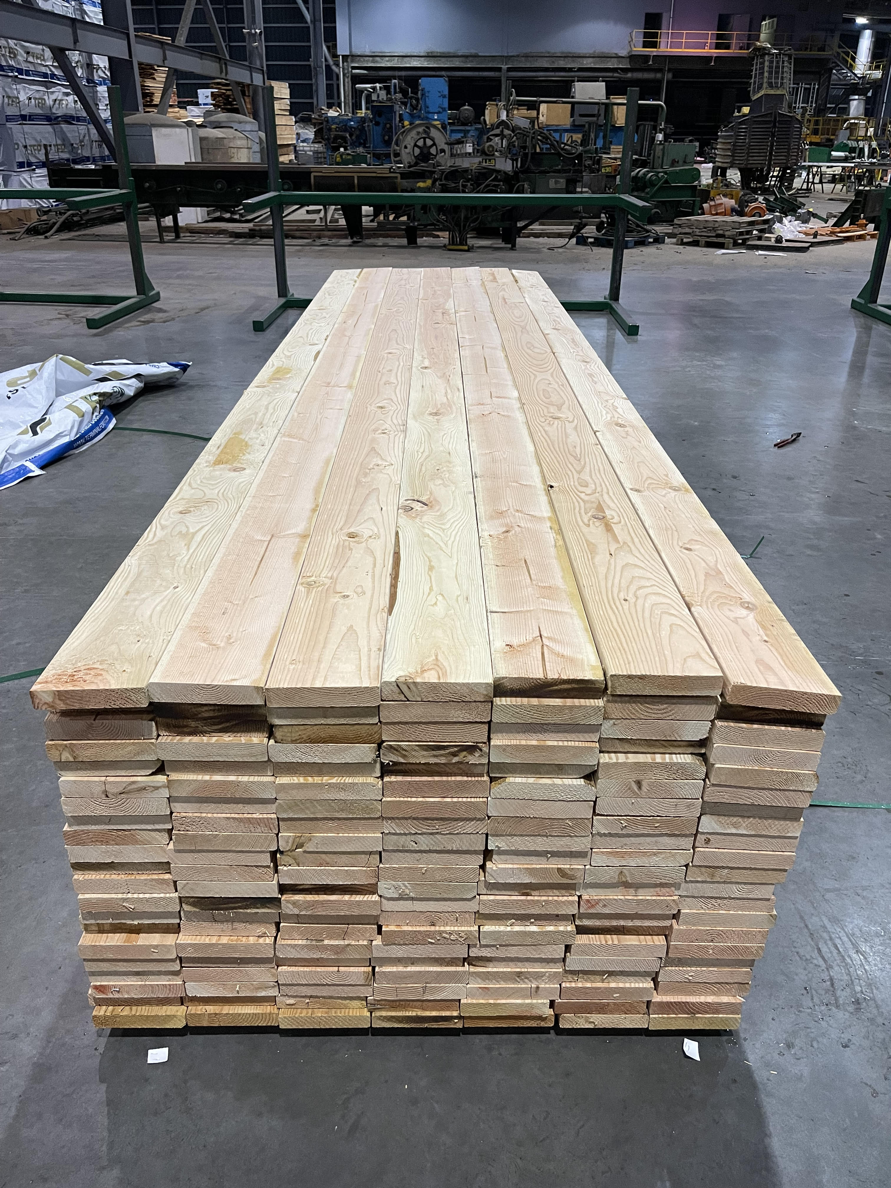 2X12 #2 & BTR S4S KD-HT Douglas Fir – SRB Lumber Industries